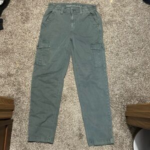 American Eagle stretch cargos